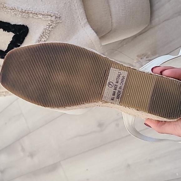 Fashion nova white knot espadrille wedge sandal - Picture 4 of 5